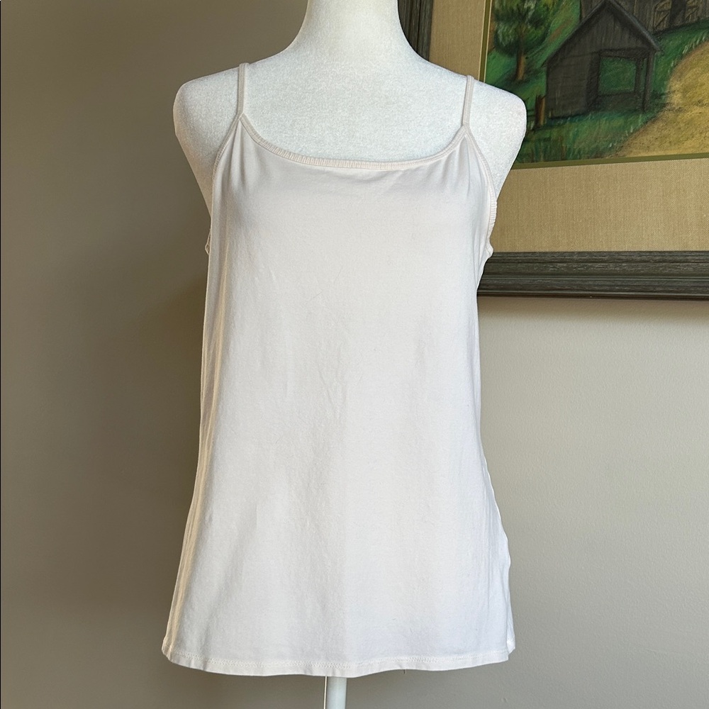 J Jill perfect Cami. Eggshell. Good condition. Size M.